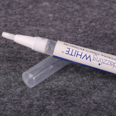 عرض قطعتين قلم تبييض